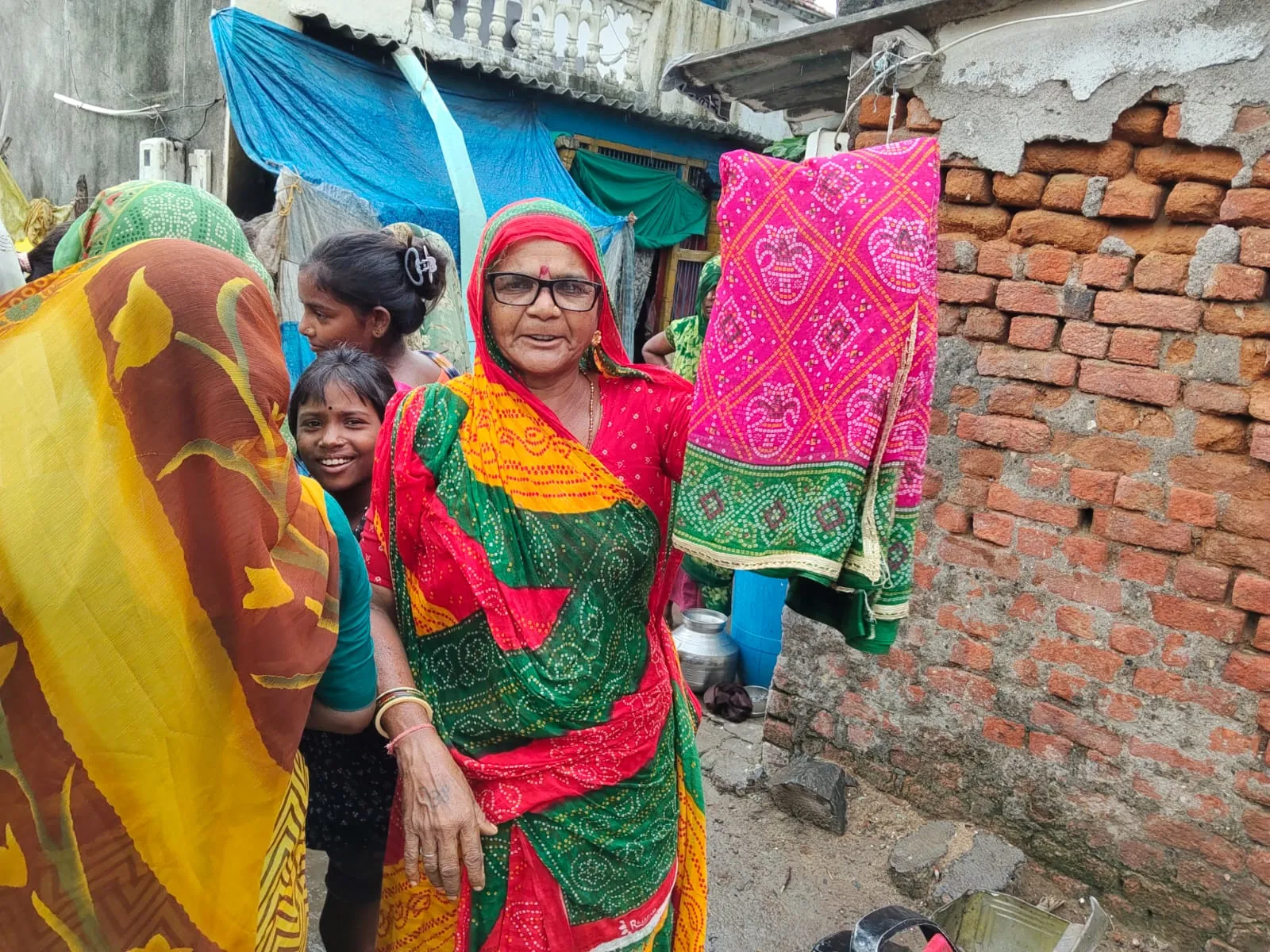 NB Seva Foundation: new saris for the women